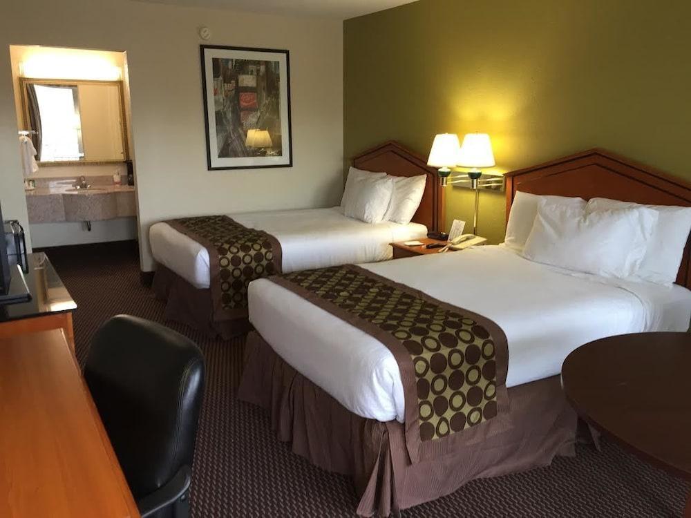 Ramada By Wyndham Pikesville/Baltimore North Exteriör bild